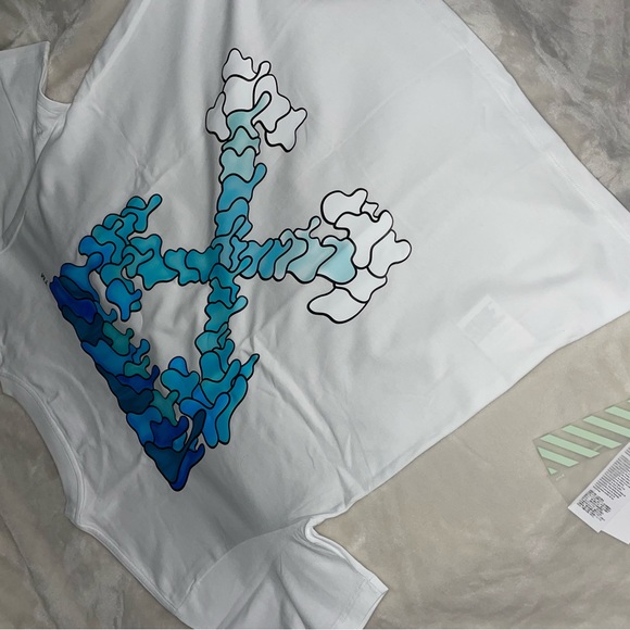 OFF-WHITE T - Picture 2 of 5